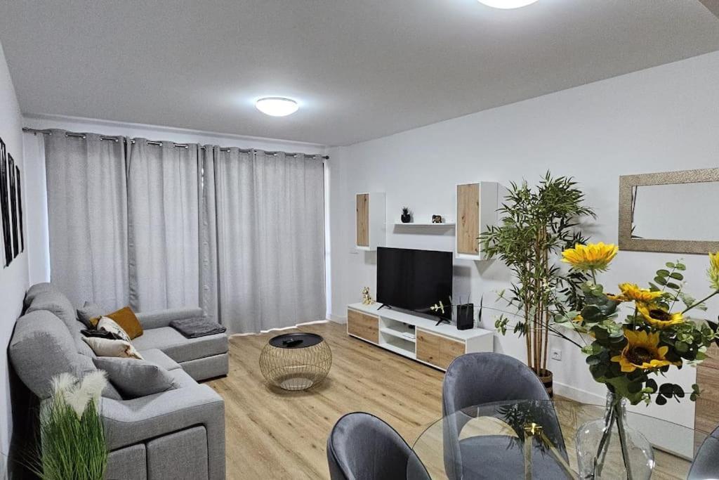 Apartament Vista Mar - Ac, Parking And Pool Funchal  Zewnętrze zdjęcie