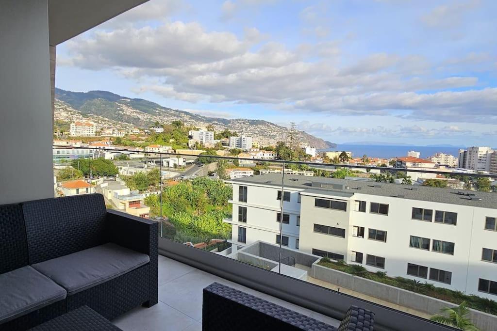 Apartament Vista Mar - Ac, Parking And Pool Funchal  Zewnętrze zdjęcie